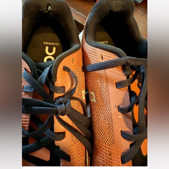 On Running Athletic Shoes - Rust and Black - Picture 7 of 7